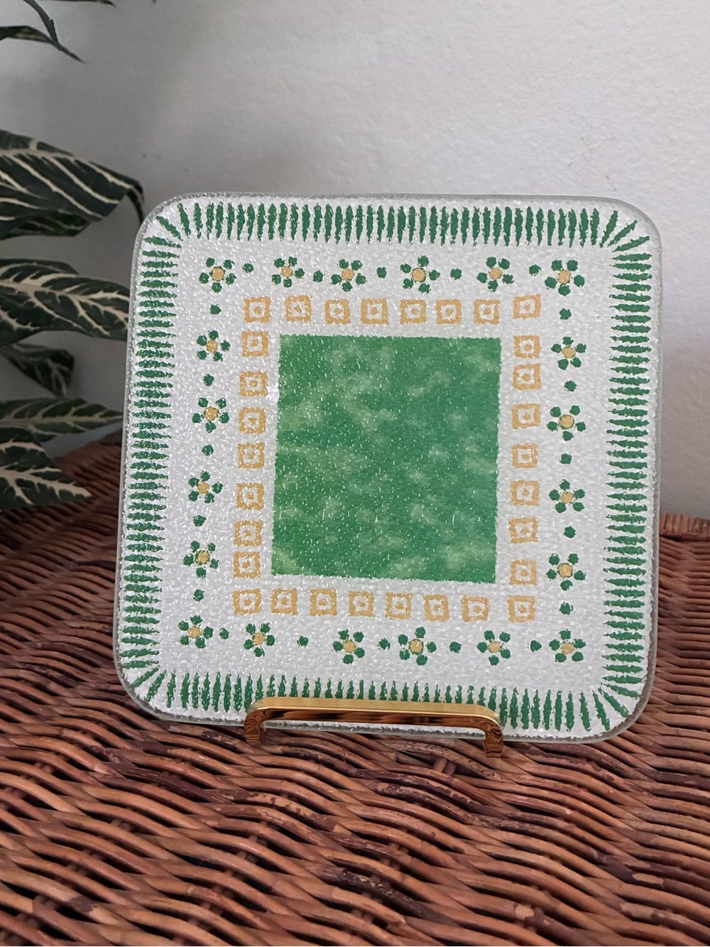Temptations Old World Green tempered glass trivet